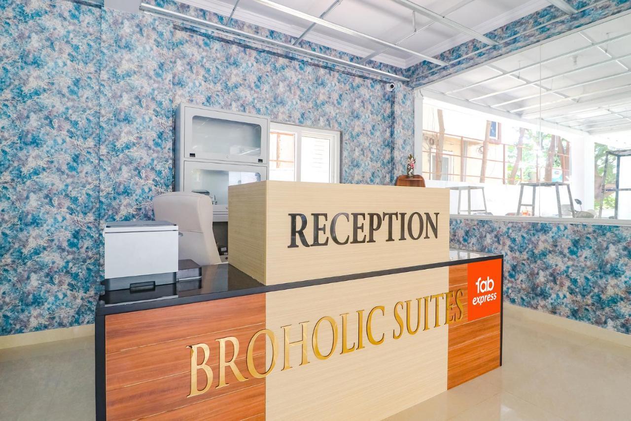 Fabhotel Broholic Suites I - Nr Us Consulate, Financial District Хайдарабад Экстерьер фото